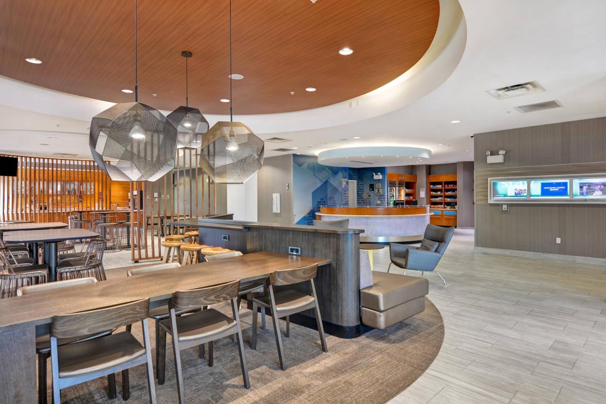 Springhill Suites By Marriott Cincinnati Midtown Exteriér fotografie