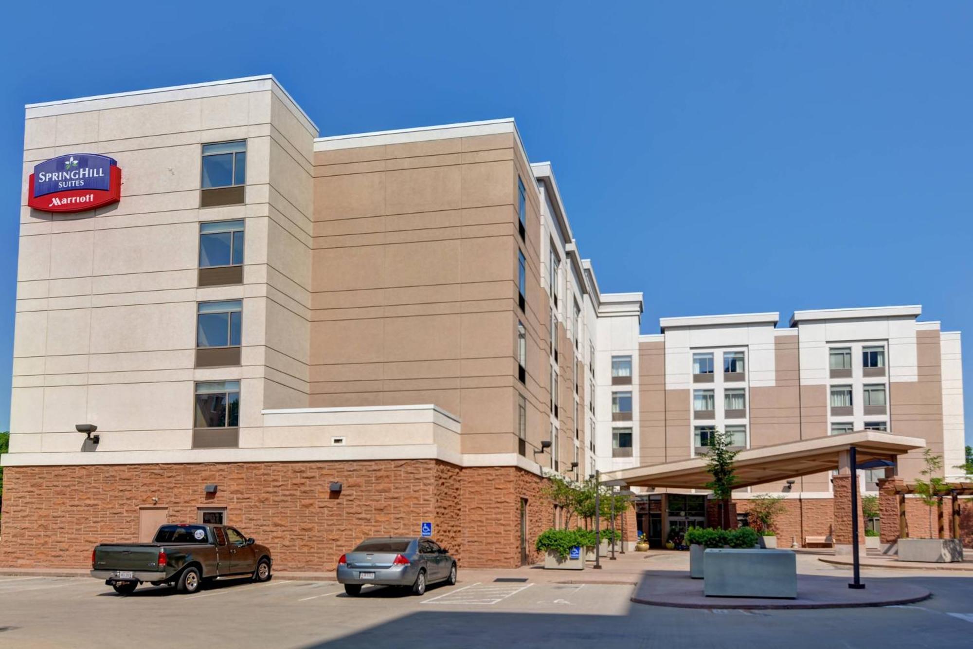 Springhill Suites By Marriott Cincinnati Midtown Exteriér fotografie